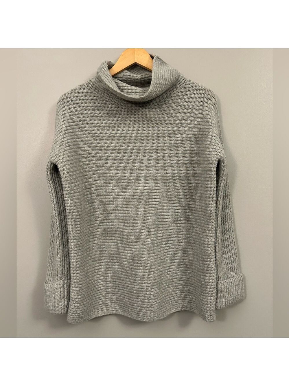 Pilcro Light Sage Green Ribbed Cowl Turtleneck Sweater Size XS Oversized